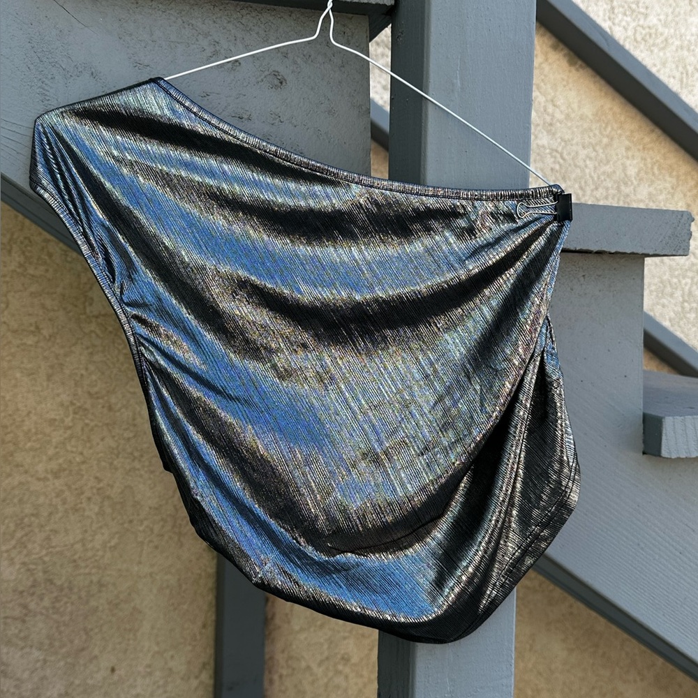 Women’s Metallic Top